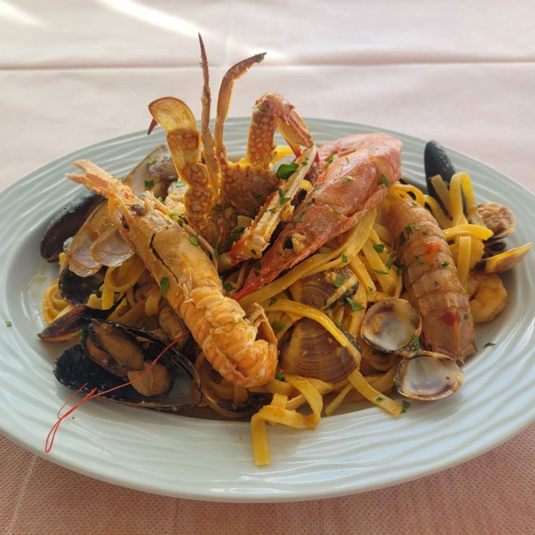 Tagliatelle scoglio | Menu